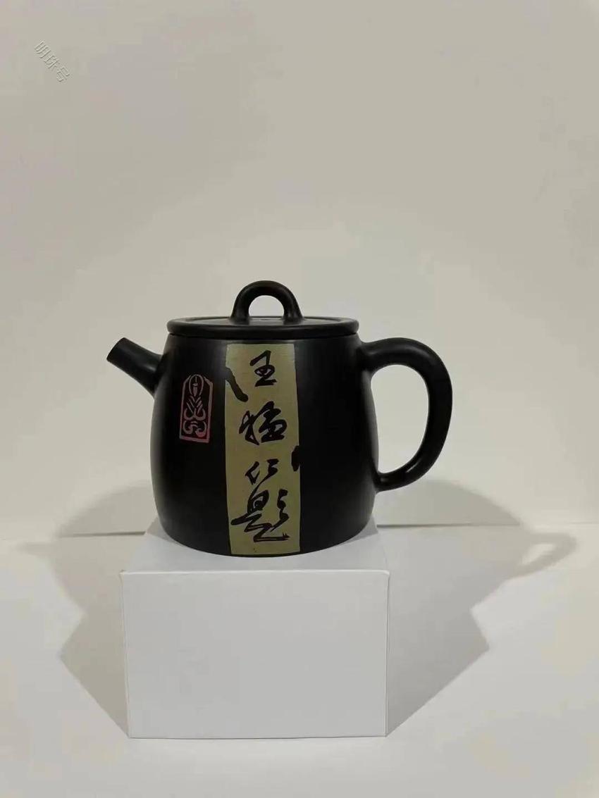 书与陶的碰撞——王猛仁先生紫陶茶壶书艺欣赏