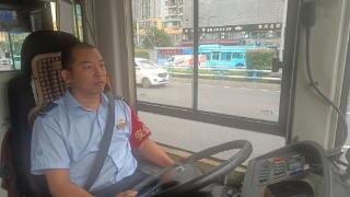 “做好自己才能服务好乘客” 公交驾驶员刘杰：在服务乘客的道路上没有“停止线”