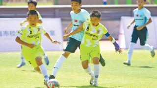 中韩校园足球交流赛在济开赛