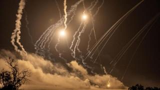 外媒：以色列夜袭加沙地带致至少22人死亡