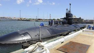 俄军舰访问古巴之际，美国向关塔那摩湾派出一艘潜艇