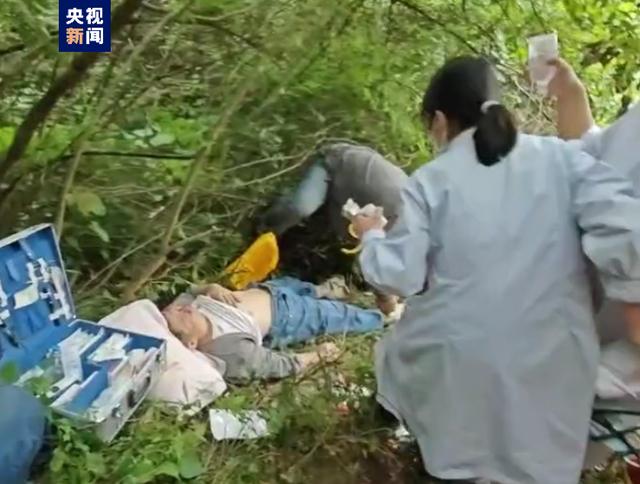 广西柳州一山上滚石伤人，一名9岁儿童抢救无效死亡