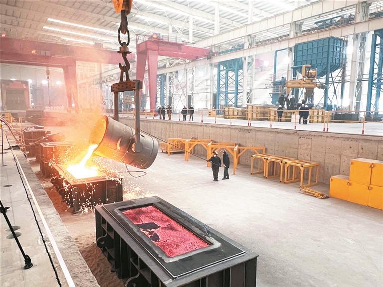 龙马控股集团年产30万吨精密铸件项目成功点火