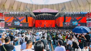 音乐节深一度 | 跨越大半个中国向青岛奔赴，新青年音乐节到底有什么魔力？
