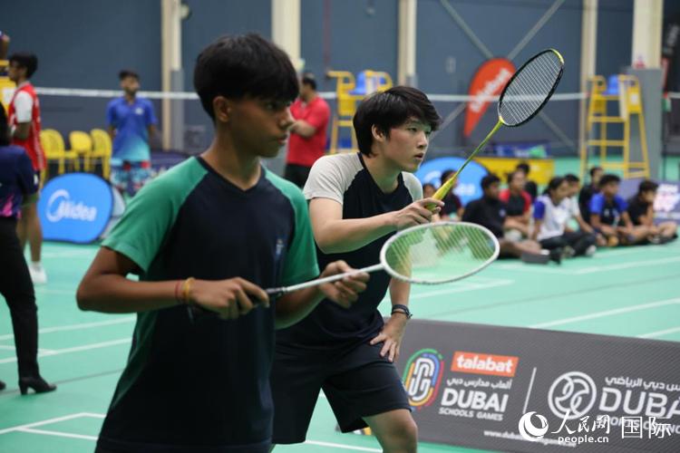 迪拜校际羽毛球锦标赛落幕