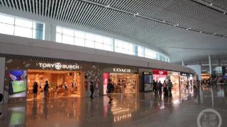 重庆江北国际机场T3A航站楼国际名品商业街开街！候机也能买买买