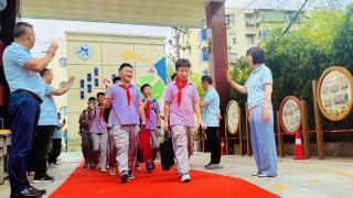 郑州市管城区东三马路小学举行2024届毕业典礼