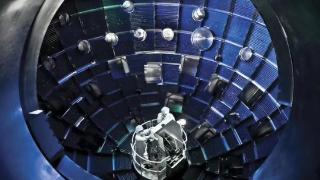 美国能源部宣布“里程碑式成就”：世界首次激光核聚变点火成功