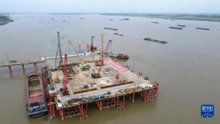 池州长江公铁大桥南岸主墩钻孔桩施工完成