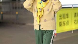 王馥荔的73岁，黄配绿的造型就只有她穿最好看
