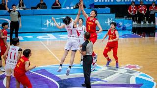 U16女篮亚青赛：中国U16女篮44-70不敌日本