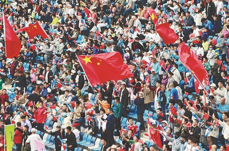 中体联足球世界杯揭幕战打响中国三队7∶2战胜捷克一队