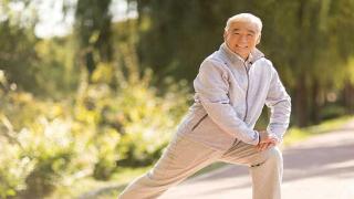 衰老慢的人，一般会有“两大一慢”，坚持3个好习惯，健康易长寿