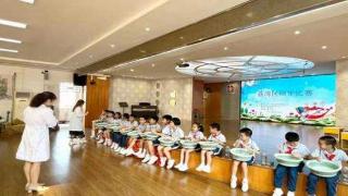 广东省“爱牙护牙”系列活动重点关注“一老一小”
