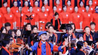 歌唱家张鹤执导献礼七一：《长征组歌》唱响红色自贸港！