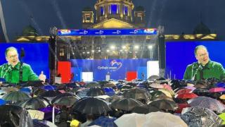 塞尔维亚政局动荡，武契奇辞去执政党主席，战争不远了吗？