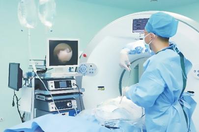 “大孔径CT导航手术室”用于临床