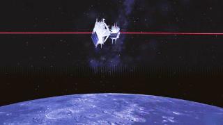 嫦娥六号完成月轨交汇对接，月壤已入返回器中！上升器或重返月表