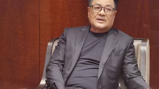 尤勇智认为“剧抛脸”是演员本分 一年演四部剧