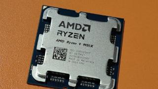 AMD锐龙9 9950X实物曝光