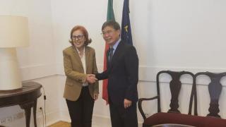 驻葡萄牙大使赵本堂会见葡气候和能源部部长卡瓦略