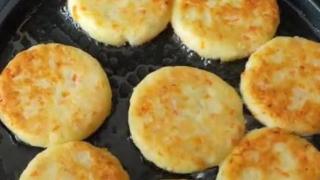 洋葱土豆速煎饼：美味与快捷的早餐艺术