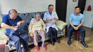 贵州省委老干部局一行到湄潭县开展 “健康护老行·服务到基层”系列活动
