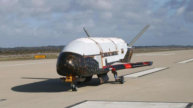 俄专家：美国X-37B航天飞机的新轨道将很快被破解