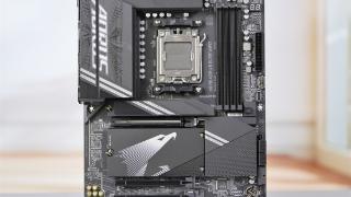 一键降低9ns延迟！技嘉小雕X870 AORUS ELITE WIFI7主板评测：合理堆料 售价仅2K