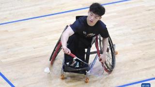 中国残疾人羽毛球、乒乓球队备战杭州亚残运会