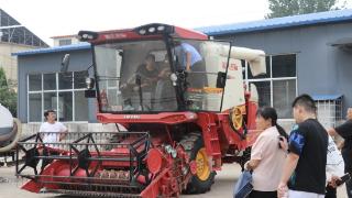 微山县开展农民培育农机手培训班，打造现代新型农机手队伍