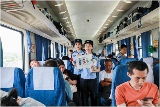 暑期来临，杭州乘警支队“小候鸟”安全小课堂开讲啦