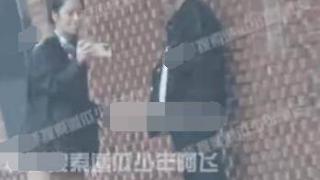 季肖冰承认隐婚当爸 称另一半是圈外人