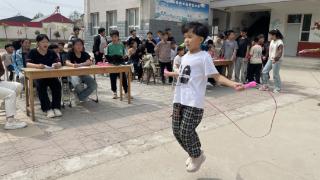 定州市南紫京小学举办首届跳绳比赛