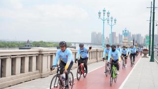 2024“迷人的哈尔滨之夏”自行车巡游活动举行