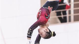 中国体操女队测试“上难度”