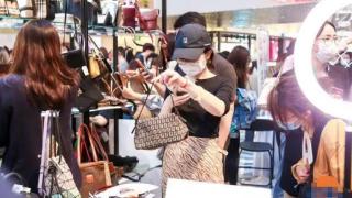 中国游客在日本爆买LV，亚洲市场掀起购物狂潮