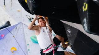 带着患癌女友的奥运梦想出战，这位攀岩高手诠释体育精神