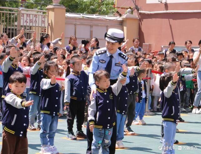 为萌娃播种安全“萌芽”！聊城交警走进幼儿园