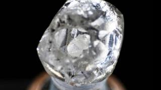 印度出土一颗“钻中钻”，为该国首颗双钻钻石