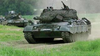 德防长：德国和丹麦的几十辆豹式坦克将在最近几周进入乌克兰