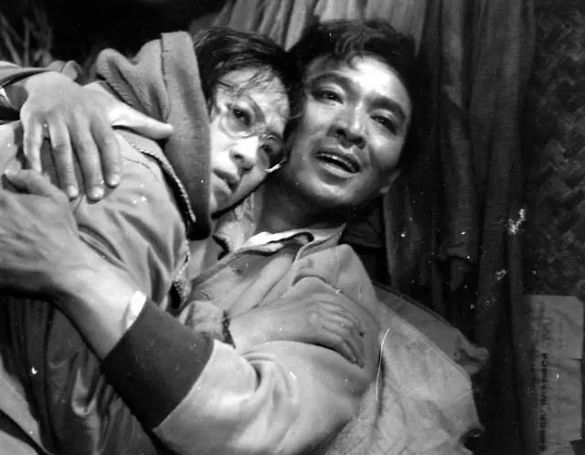 石维坚：首位“孙中山”演员，父亲继母投江自杀，妻子是京剧名家