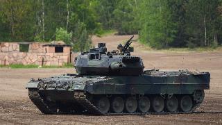 俄方称乌军豹式坦克等装备在反攻中被毁，乌方称大反攻尚未开始