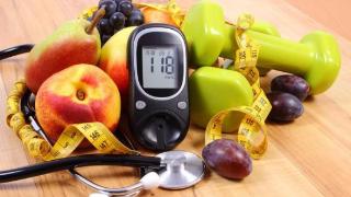糖尿病人想要血糖稳，除了规律服用药物外，还可多吃这5种食物！