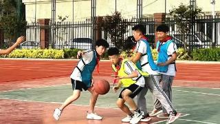 定陶区第四实验小学开展迎“六一”篮球比赛