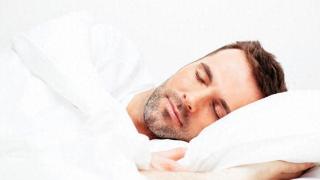 晚上睡觉有这4种异常，十有八九是尿酸太高了，最好查一查