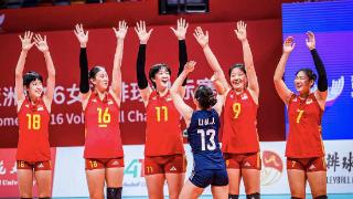 中国U16女排3-0进决赛，将与日本争冠，15岁超新星获赞：新朱婷！