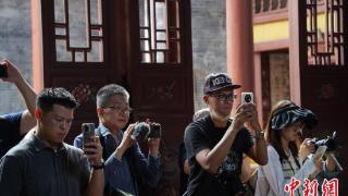 两岸媒体人探访广西钦州 感受城市历史与“新生”