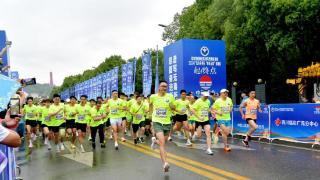 1200余人参与 广元举行“绿色无毒”健康跑