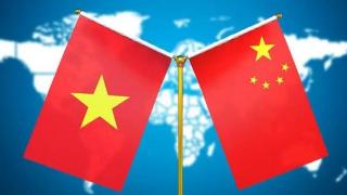 越南总理访华，王毅抵达莫斯科，中国有两手准备，美担忧的事成真